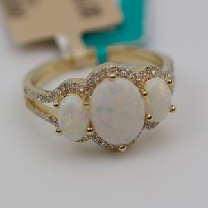 NEW EFFY 14k Yellow Gold Opal And Diamond Ring